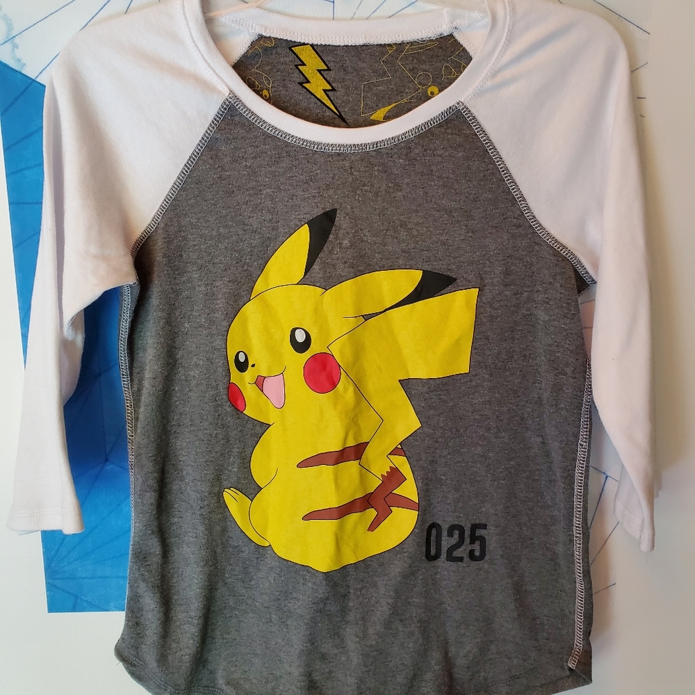 Pikachu raglan shirt